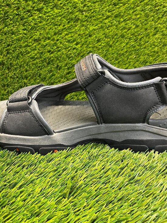 Sandals_&_Flip_Flops